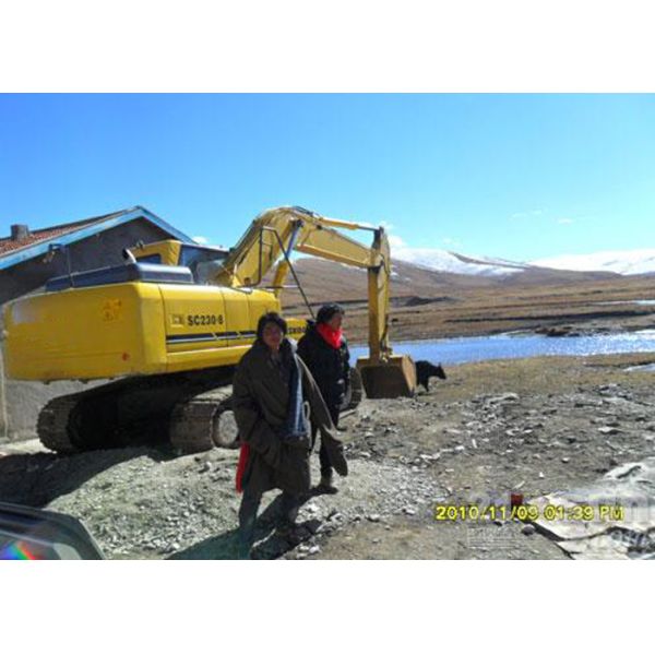 133KW Cummins Diesel Engine Heavy Construction Vehicles SC230.8 With Closed Cab