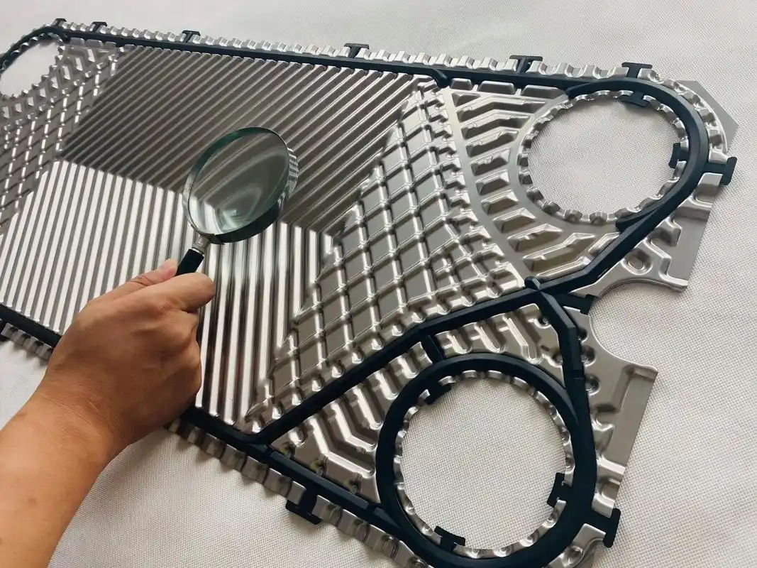 Heat Exchanger Rubber Sealing Strip Flat Vulcanizing Machine - Double Working Layer - Manual Mold Entry And Exit Hot Press