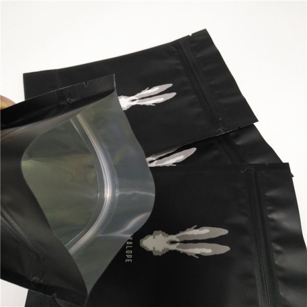 250 grammes de films noirs mats d'emballage alimentaire tiennent l'approbation de GV de FDA de sacs de café