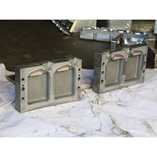 Прессформа прессформы дуновения бутылки с водой P20, пластиковая прессформа 5l