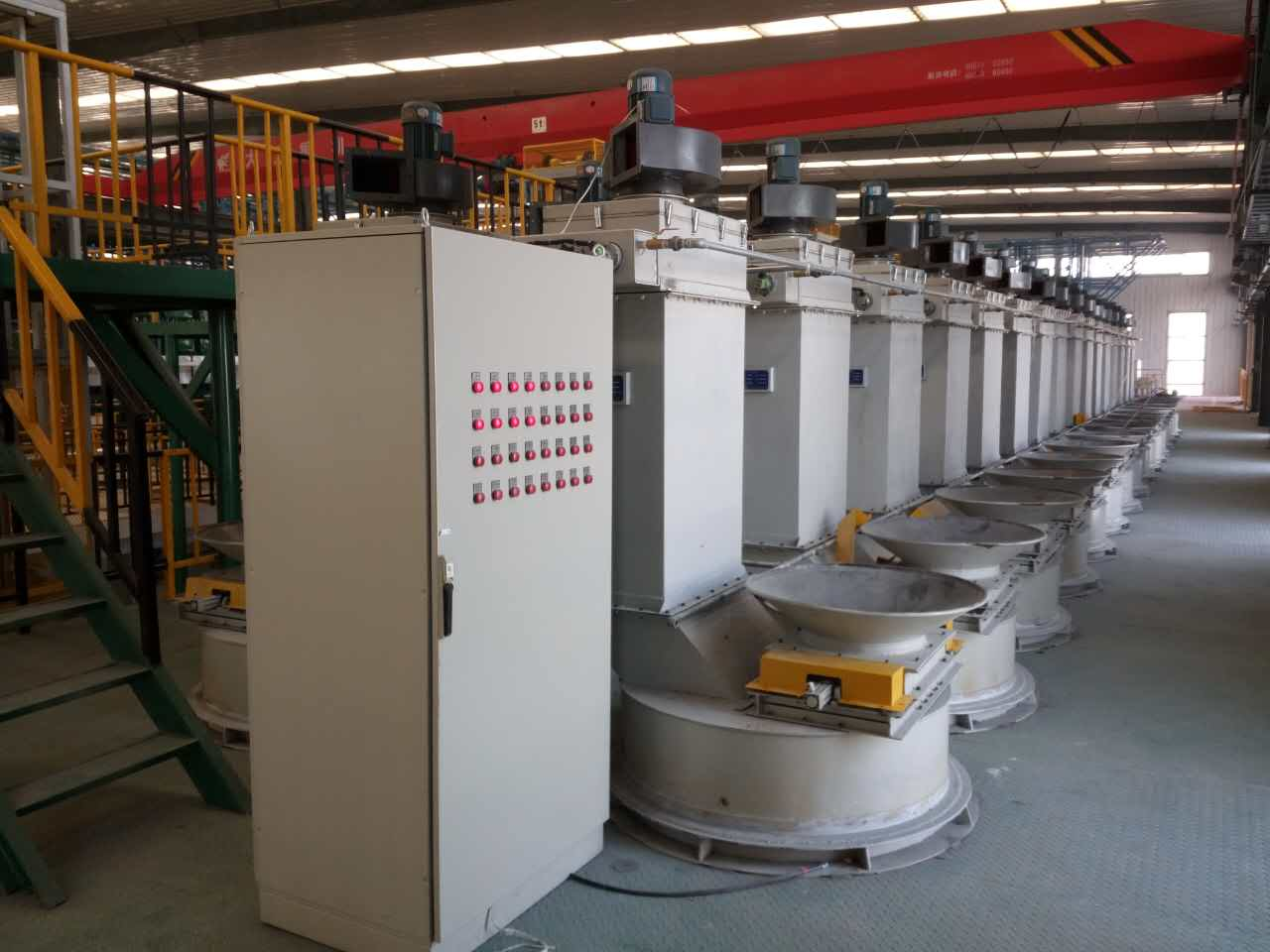 Automated Multi-Component Feeding and Pneumatic Conveying System for Friction Materials High-Precision Automatic Dosing, Mixing, and Conveying System for Friction Material Extrusion Lines