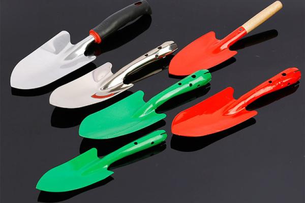 Small Gardening Hand Tools , Steel Garden Shovel D Grip Handle Type