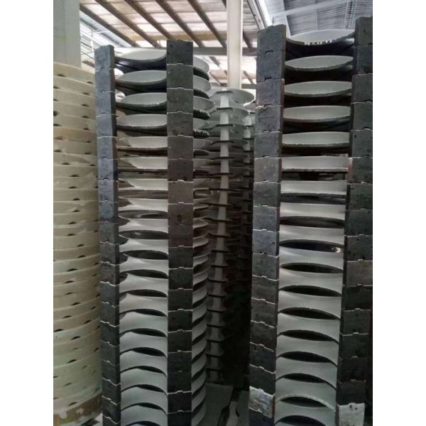 Черный карбид кремниевого карбона Огневые полки, необходимые для передовых огнеупорных приложений