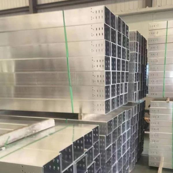 Non Flammable Hot Dip Galvanized Perforated Cable Tray For Indoor And Outdoor Environments Top Performance