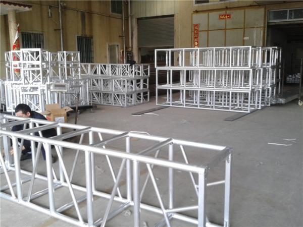 Período quadrado de alumínio resistente 600x760 milímetro dos parafusos de cabeça de fardo 12m da cabine