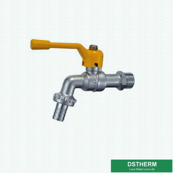 Le Bibcock moyen de boule de laiton de poids de marque adapté aux besoins du client par poignée en aluminium avec Chrome a plaqué le Bibcock en laiton de corps