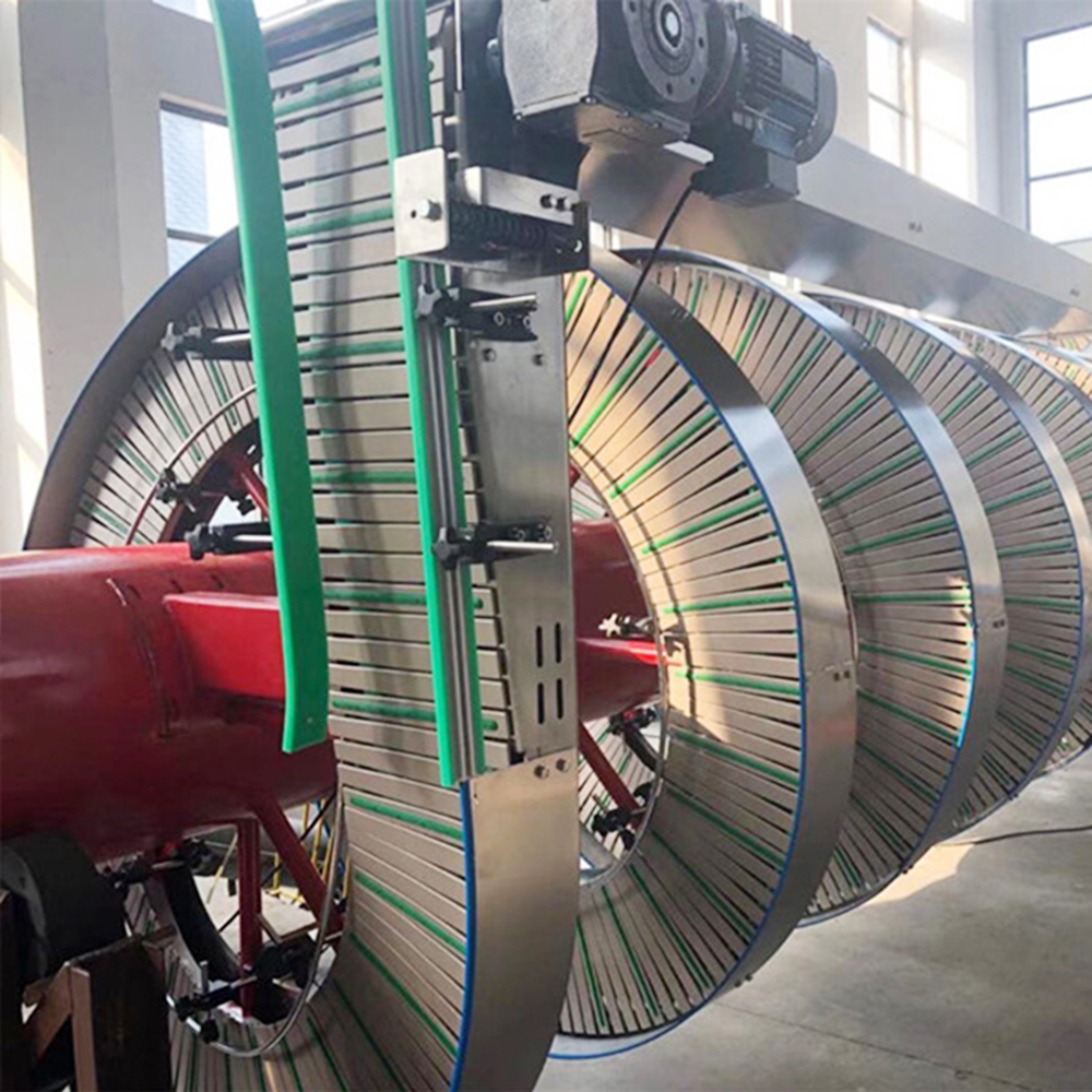 High-Accuracy Vertical Screw Lift Chain Conveyor with Adjustable Speed and Customizable Size