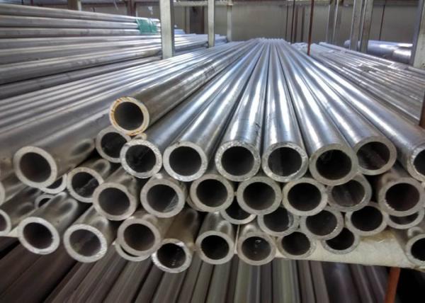 Good Welding Performance Aluminum Round Tubing , Silver Anodized Polished Aluminum Tubing