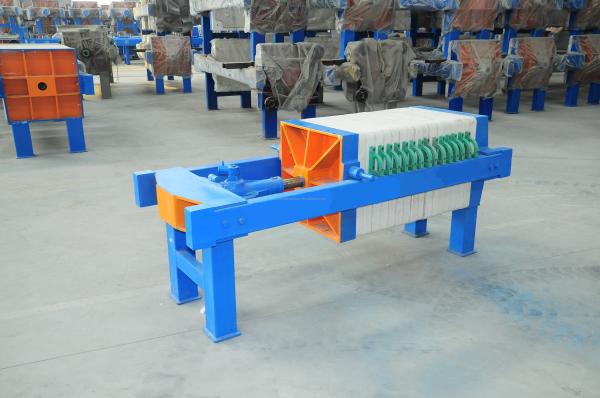 Filtre-presse à plaques et cadres manuel 4m2 pour le traitement des eaux usées
