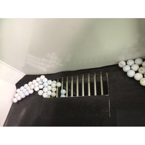 Распределитель шара для игры в гольф оборудования поля для гольфа обслуживания собственной личности автоматический