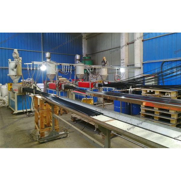 Machine en plastique thermique en plastique d'extrusion de machine d'expulsion de bandes de coupure de PA66 GF25 petite