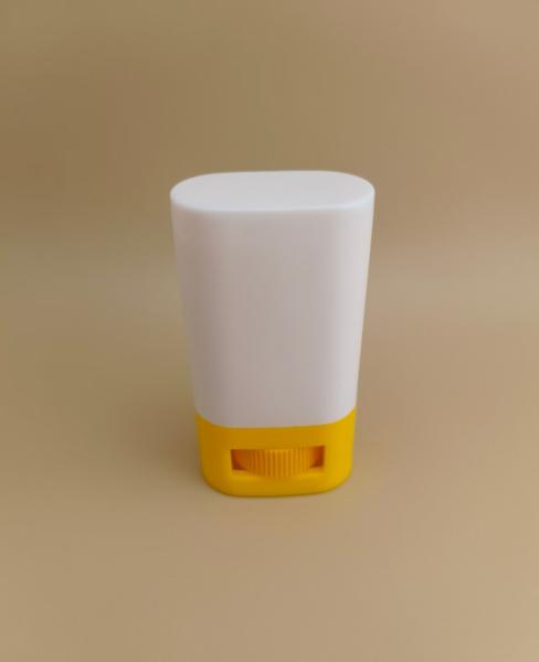 White and Yellow Flat Smooth Lip Balm Packaging 2304 for Lipsticks