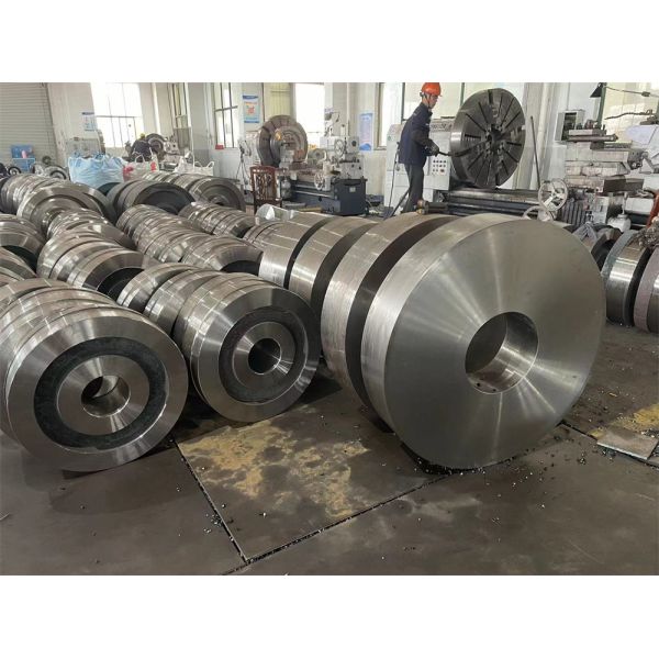 Alloy Steel Metal Forgings 42CrMo Rough Machined Crane Wheel