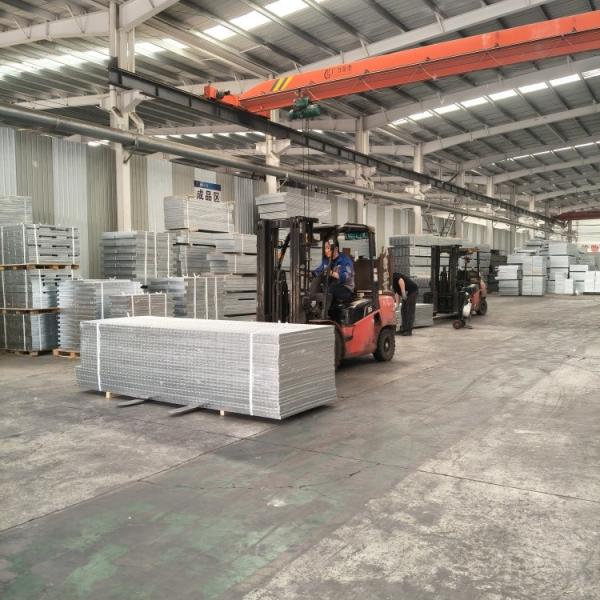 1000x6000mm Size Anti-Rust Steel Grating Biggest Size 1050mm*6000mm For Industrial Environments
