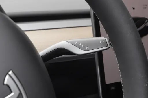 Tesla Model Y Electric Vehicle with 217km/h Top Speed and 100% Electric Energy Type
