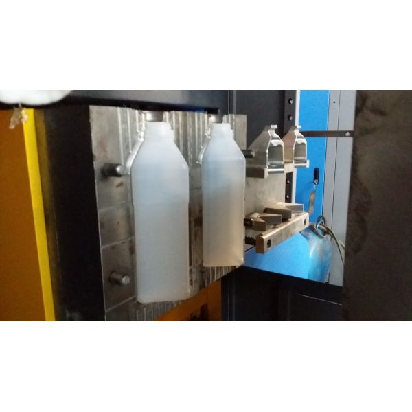 Blue Automatic Extrusion Blow Molding Machine Making PE / PVC Containers