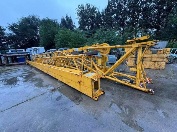 2011 200t Liebherr caminhão guindaste 370kW Potência com Boom principal 72m Torre Jib 28m