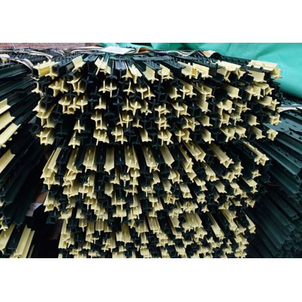 Heavy Duty Green Metal T Post / Farm Fence Posts Bituminous Painted Surface