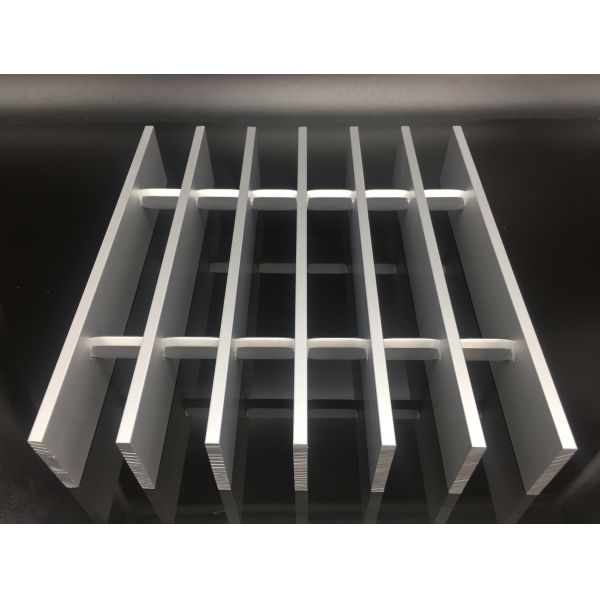 Serrated Aluminum Grating For Roof Grille 6063 Raw Material Customized Size