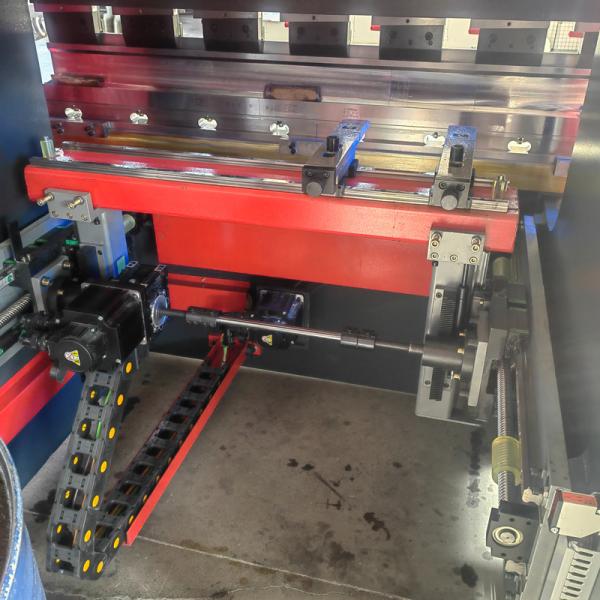 Hydraulic CNC Press Brake Electro-Hydraulic 63T Sheet Metal Bending Chinese Stable Controller 4 Axis
