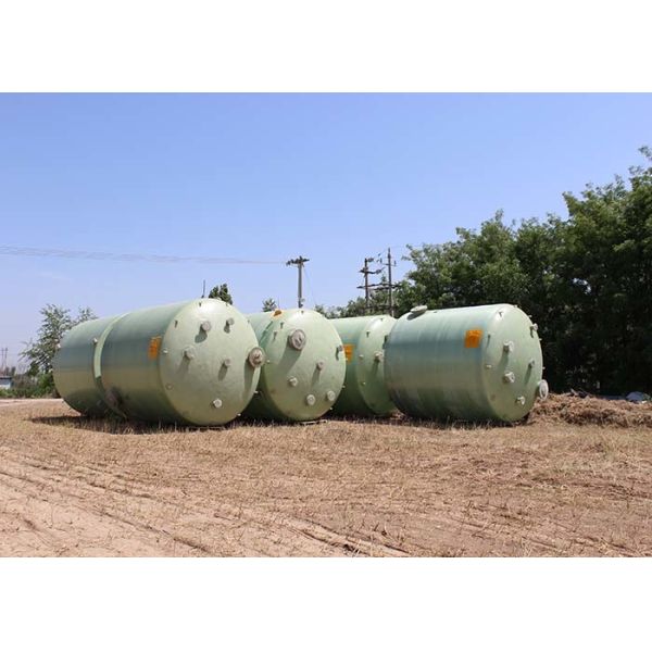 1600mm*2750mm Durable FRP Horizontal Tank Wastewater Treatment 1300 Gallon