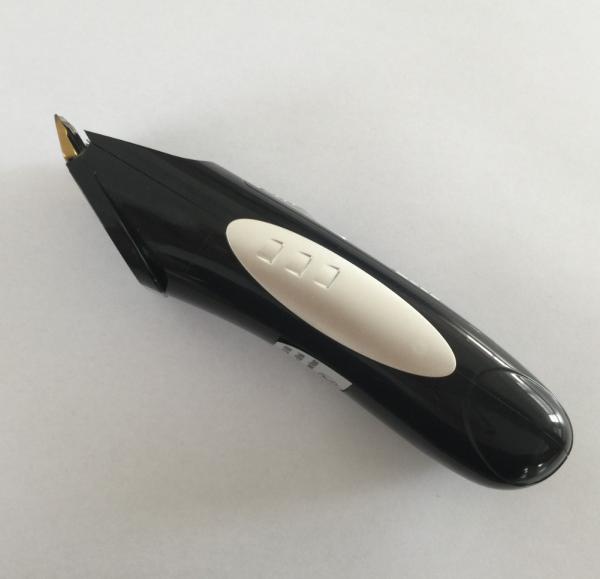 Black DC Motor Rechargeable Hair Clipper Quite Noise 4 Hours Charge Time