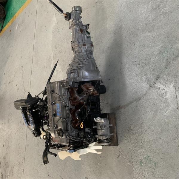 120-121KW Nissan Paladon KA24 Gas / Petrol Engine Used For Pickup