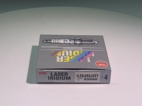 HONDA CIVC 2015- 12290-59B-003 NGK Spark Plug ILZKAR8J8SY 95660