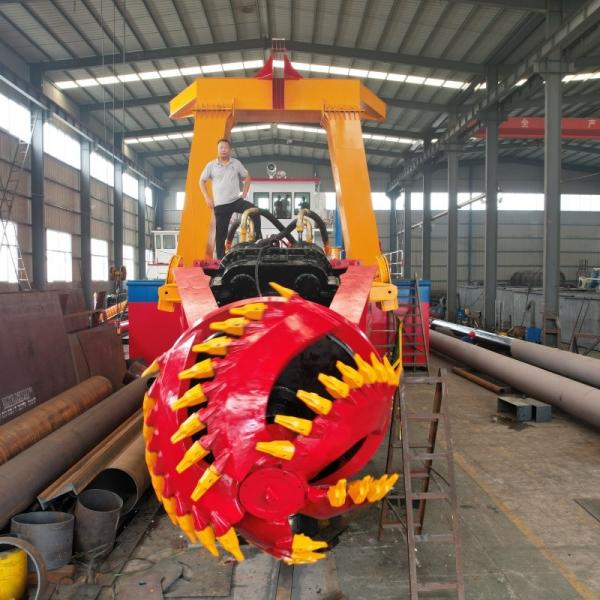 14 Inch 300 Cbm Working Capacity Sand Dredging Vessel With Full Hydraulic System