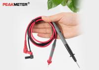 La prueba eléctrica del multímetro sonda rojo + negro del cable de la pluma del alambre de la placa de oro
