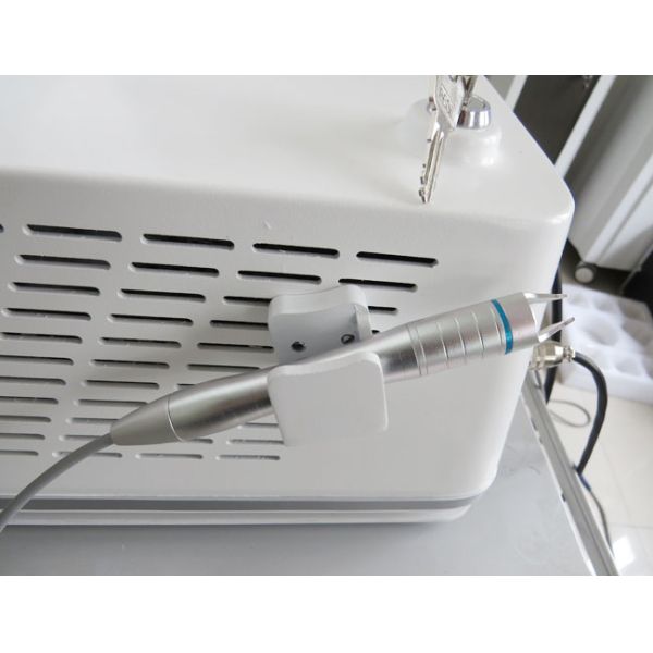 30W Vascular Laser Vein Removal Machine For Blood Vessels Treatment