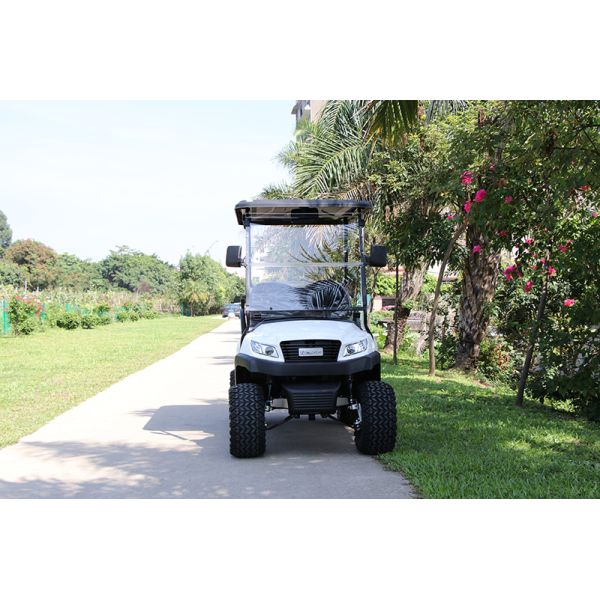 Lifted 2-Seat 2 Rear Electric Golf Buggy With 30% Climbing Ability 48v Lithium Battery Range For 50-70 Km
