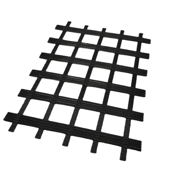 White Polyester Geogrid Reinforcement for Ground Stabilization in Civil Engineering