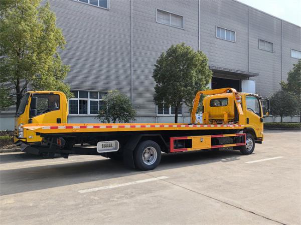 Hot Model Japan Tow Truck for Sale Left Hand Drive Flat Recovery Truck