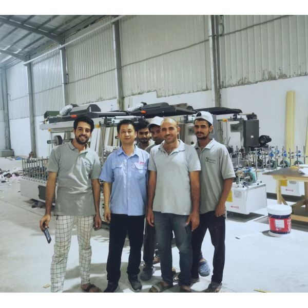 TC Woodworking Machinery Company Factory Price Fully-automatic 1350mm Wooden Panel Laminating Machine