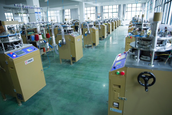 High Speed Jacquard Knitting Machine for Hat Cap and Scarf at 7 GG Gauge