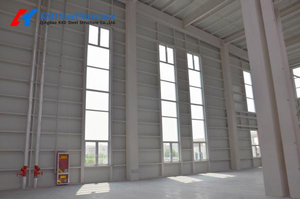 Château industriel préfabriqué Structure en acier entrepôt DIP galvanisé personnalisé