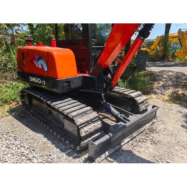 6ton Used Doosan Mini Excavator DH60 Excavator 0.2m3 Bucket Used Mini Track Hoes