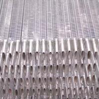 Tubes à nageoires simples intégrées pour une efficacité de transfert de chaleur à haute température