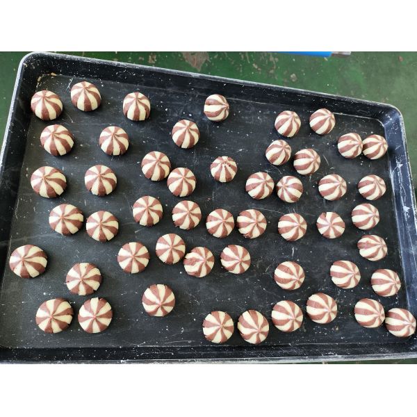 Two-Tone Teardrop Stuffed Cookies Automatic Encrusting Machine  5000-6000pcs/h Capacity