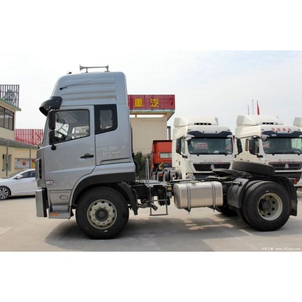 Stock Used SinoTRUK Hauman Heavy Truck Special Truck Head 4*2 6*4 Traction Truck CHG LNG