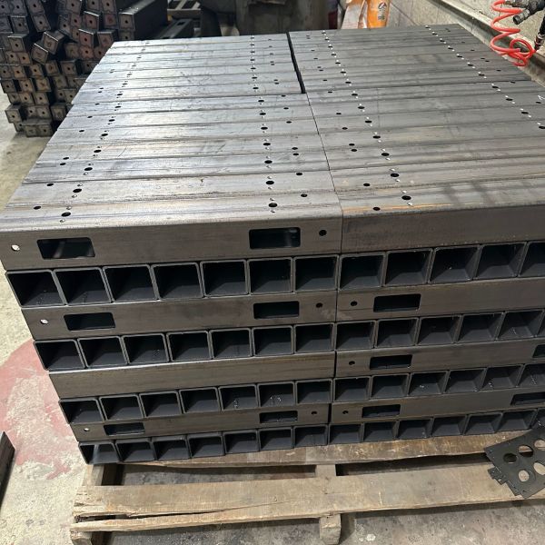 Irregular Dx51d Stainless Steel Stamped Parts 304 Metal Custom Stainless Steel Fabrication