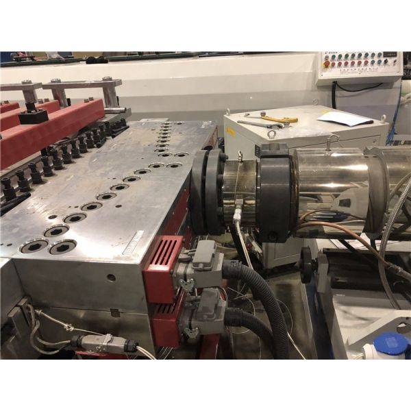Ceiling Panel PVC Sheet Production Line , PLC Control UPVC Window Making Machine