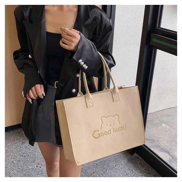 Commuting Simple Style Felt Shopping Handbag with Custom logo and Color Custom Felt Shoulder Bag Simple Large Capacity Felt Tote Bag Wholesale Felt Cloth Bag Custom With Logo