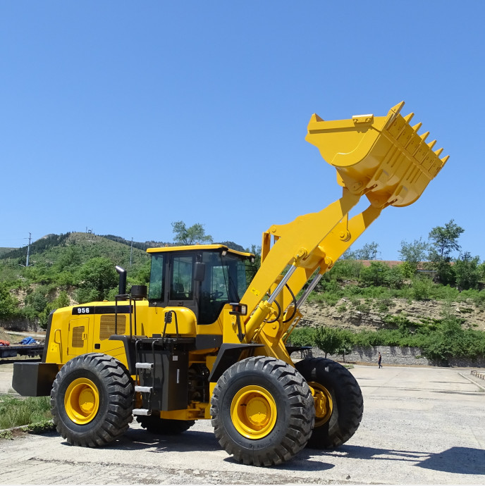 Желтая машина затяжелителя колеса 5Т с управлением двигателя Вайчай А/К пилотным