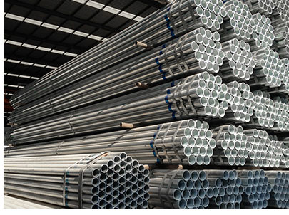 Оцинкованная поверхность ASTM A500 Gr. B 60X60 75X75 50X150 50X100 Черные квадратные прямоугольные стальные трубы