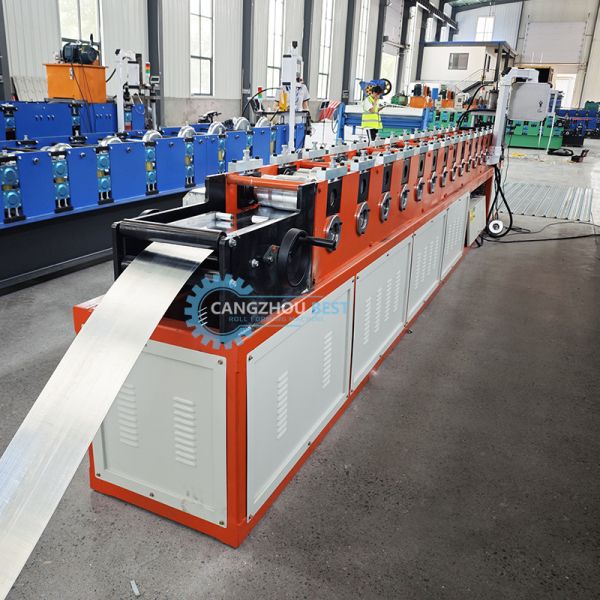 Customizable Shutter Door Cold Roll Forming Machine With Chain Or Gear Box Driven System