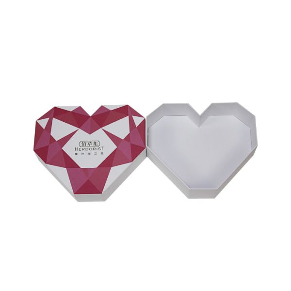 Gold Hot Stamping Lift Off Lid Box , FSC Paper Heart Shaped Box