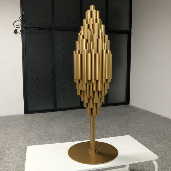 Роскошный новый золотой металлический столб для свадебных центров