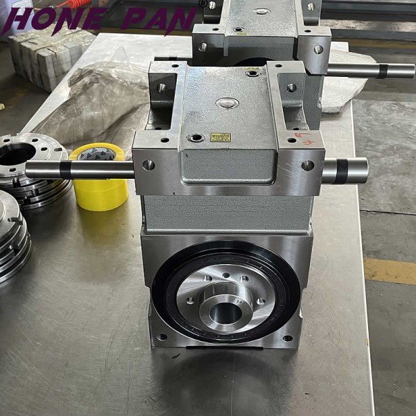 DFH series (Hollow Flange Type Cam Indexer with ±30 arcsec Positioning Accuracy and 60000 Hours Service Life for Industrial Applications)